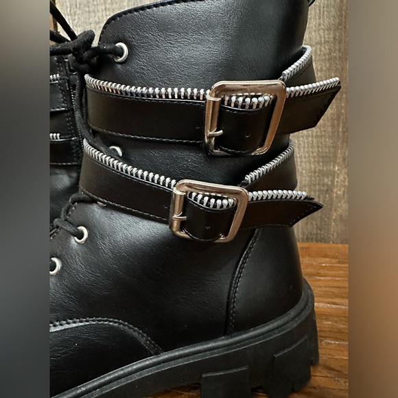 Mari A. Jordin Combat Boots Zip On Side with Ankle Strap Black Size 8.5 Women’s - Picture 14 of 17